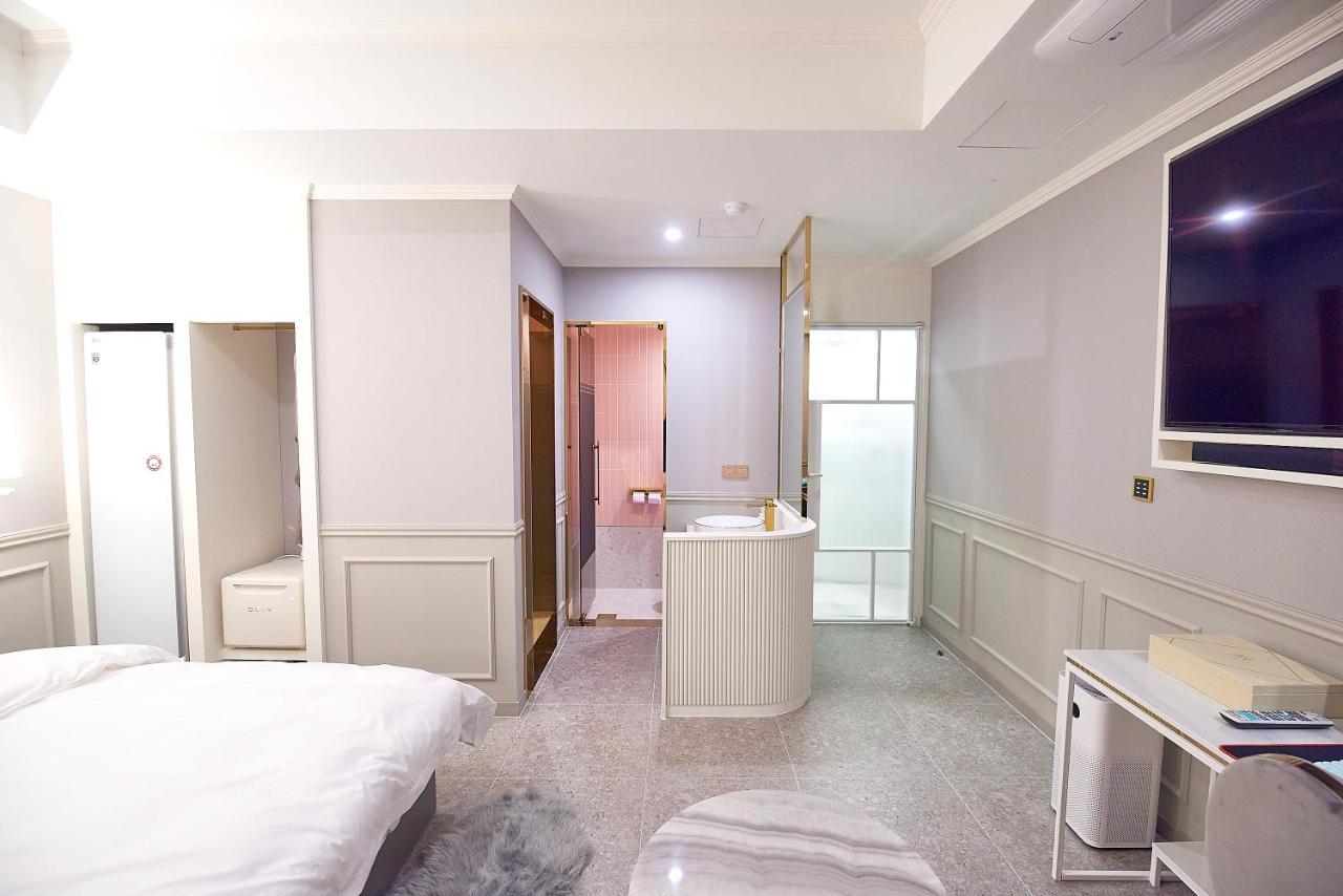 בוסאן Denbasta Signature Hotel מראה חיצוני תמונה